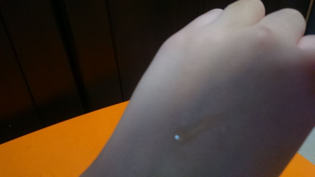 リップエッセンス/LIPS and HIPS/リップケアを使ったクチコミ（2枚目）