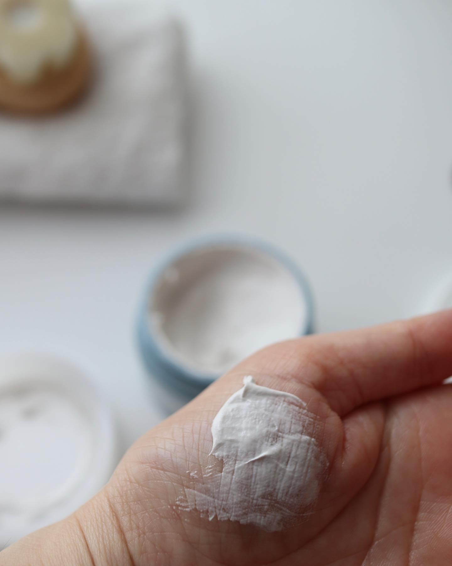 SHIKARI BRIGHTENING W CREAM 本体25g/SHIKARI/フェイスクリームを使ったクチコミ（2枚目）