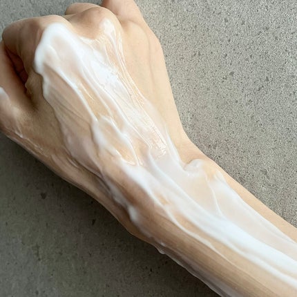 パフュームボディローション リリィムスクホワイトティー/TEABLESS/ボディローションを使ったクチコミ(4枚目)