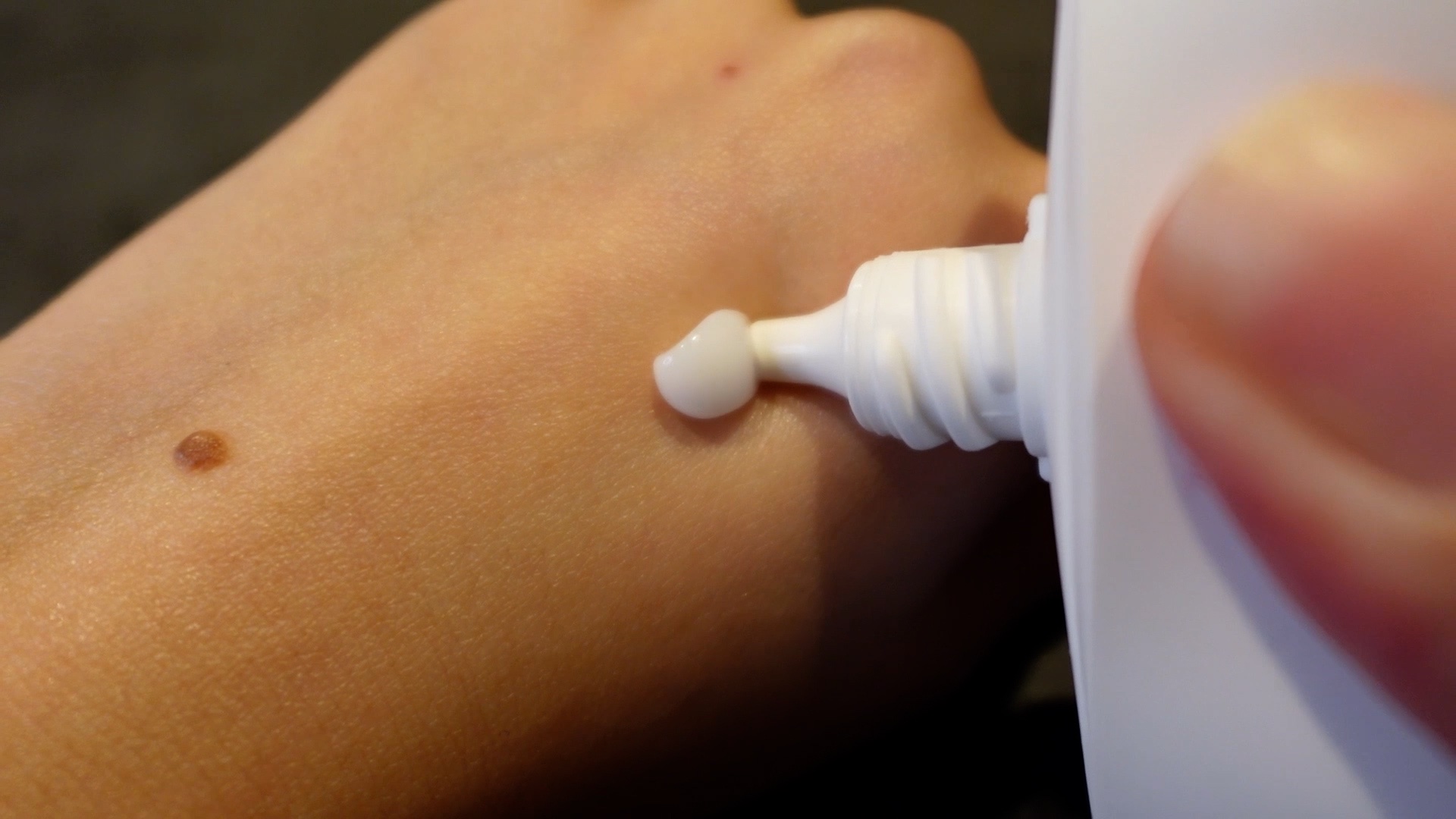 パフュームハンドクリームブルーミングピオニー/LUAFEE/ハンドクリームを使ったクチコミ（3枚目）