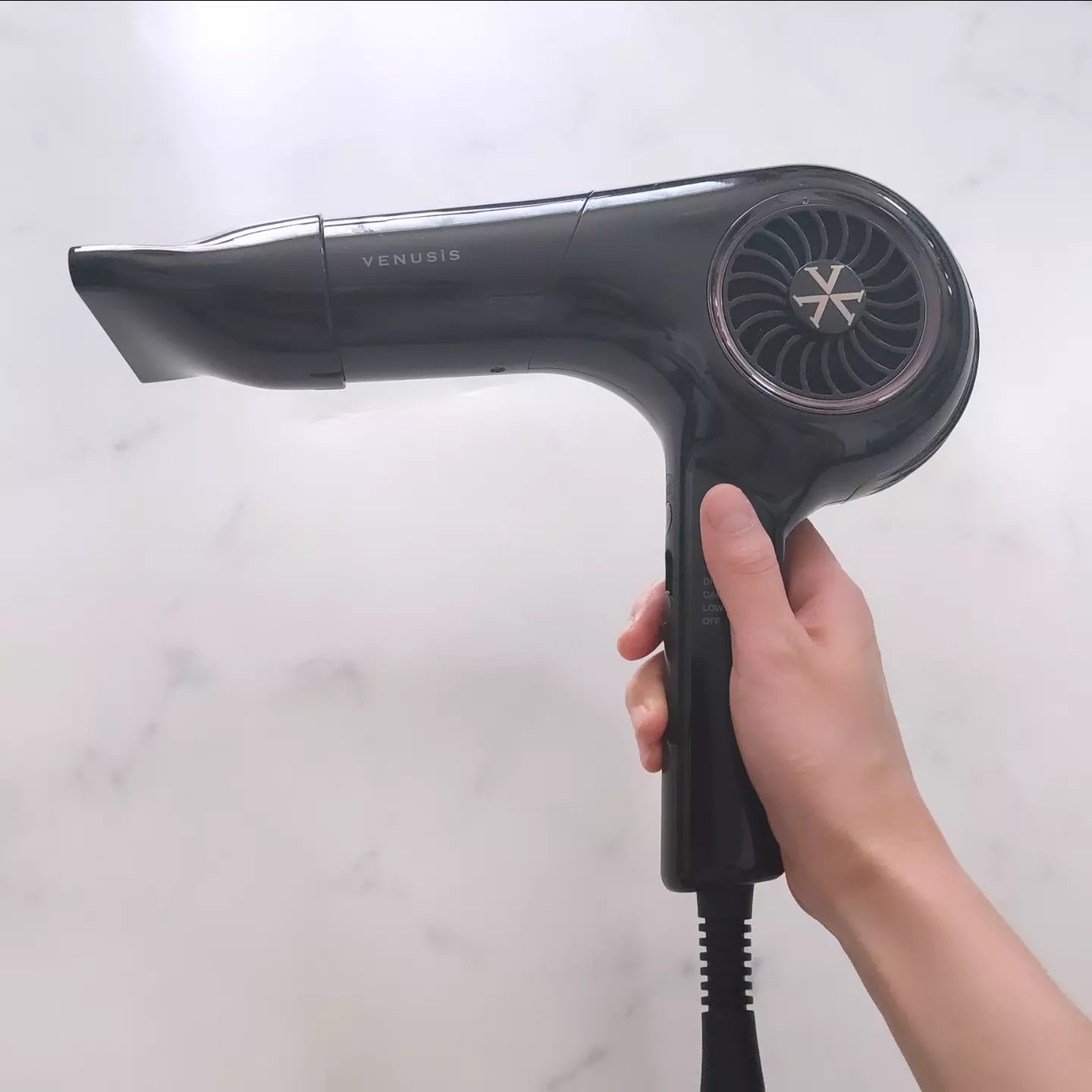 遠赤イオンドライヤー VDC-1000P/VENUSiS/ドライヤーを使ったクチコミ（2枚目）