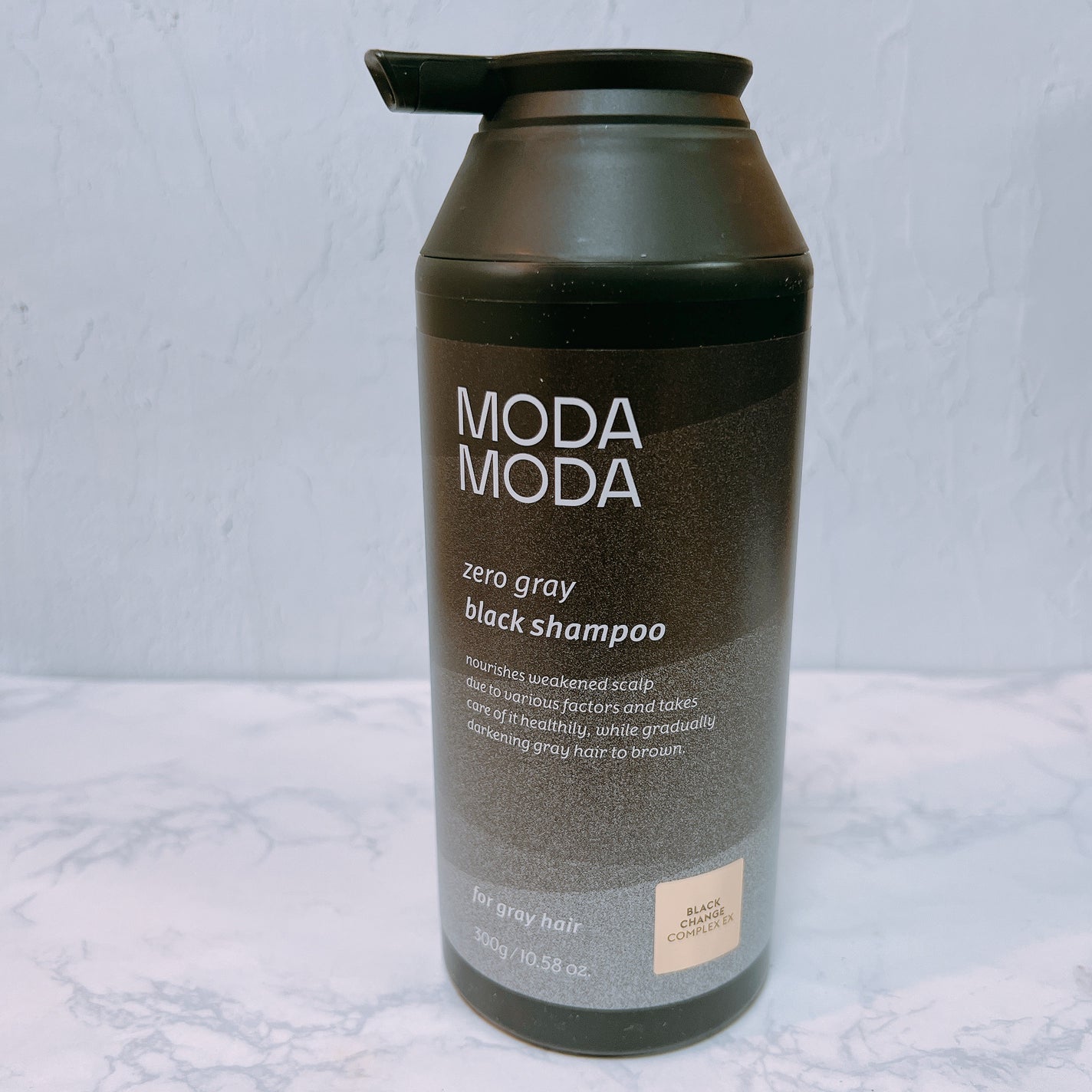 coral_perfume_7l5l on LIPS 「いつも通りシャンプーするだけでヘアカラーしたような落ち着いた髪..」(2枚目)