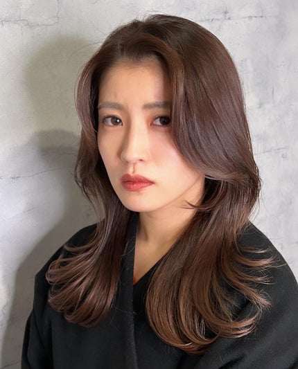 Kazuhair.. on LIPS 「顔まわりに上品な"くびれ"とワンポイント可愛いで"おくれ毛"を..」(5枚目)