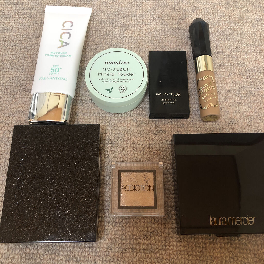 マットラディアンス ベイクドパウダー ハイライト01/ローラ メルシエ/パウダーハイライトを使ったクチコミ（1枚目）