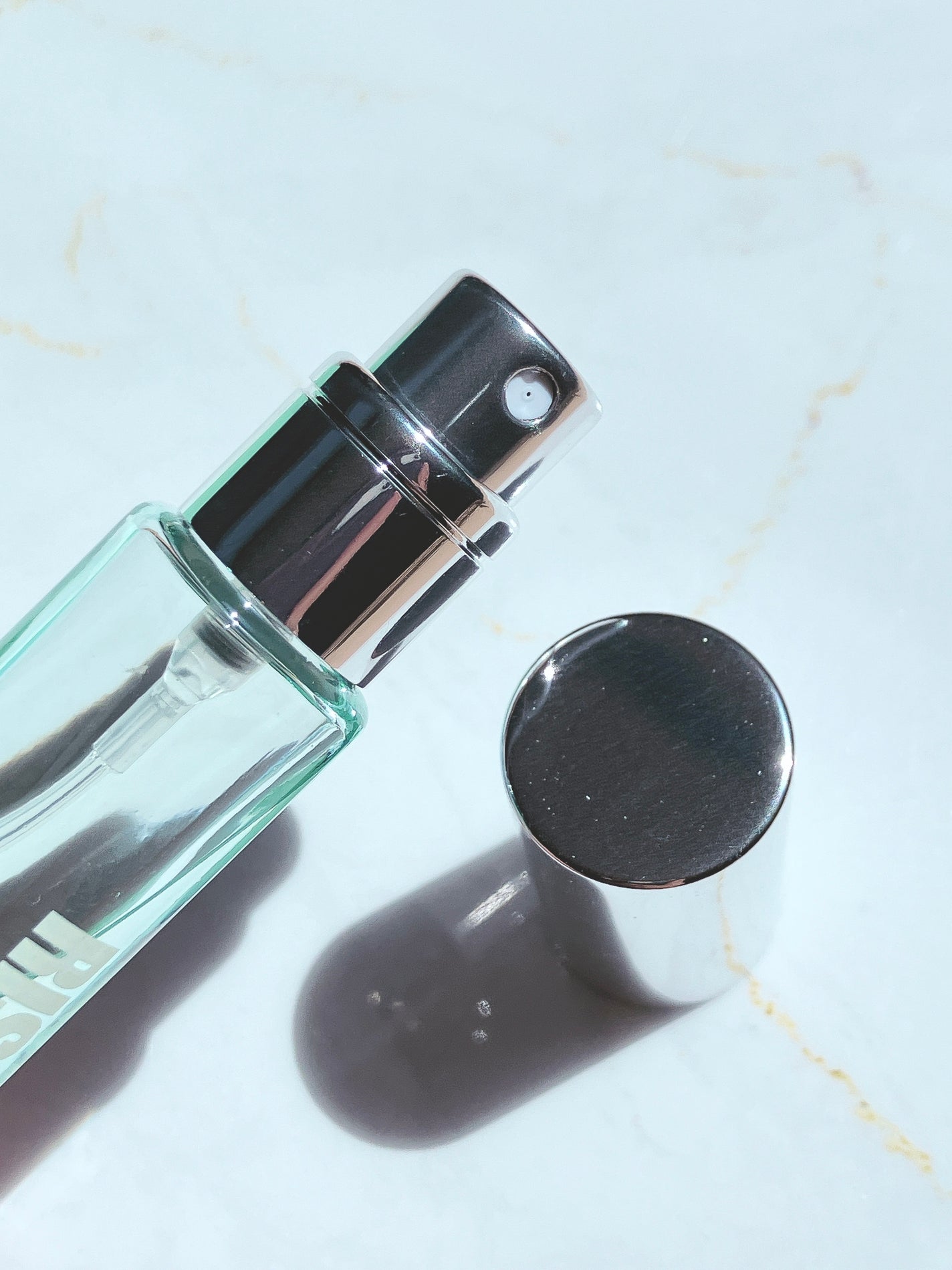 ライジングウェーブ フリー ラグナグリーン オードトワレ MINI/ライジングウェーブ/香水(レディース)を使ったクチコミ(2枚目)