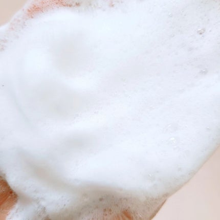 スクラブボディウォッシュ フラワーマーケット ホワイトチューリップ/LUV SCENT/ボディスクラブを使ったクチコミ(4枚目)