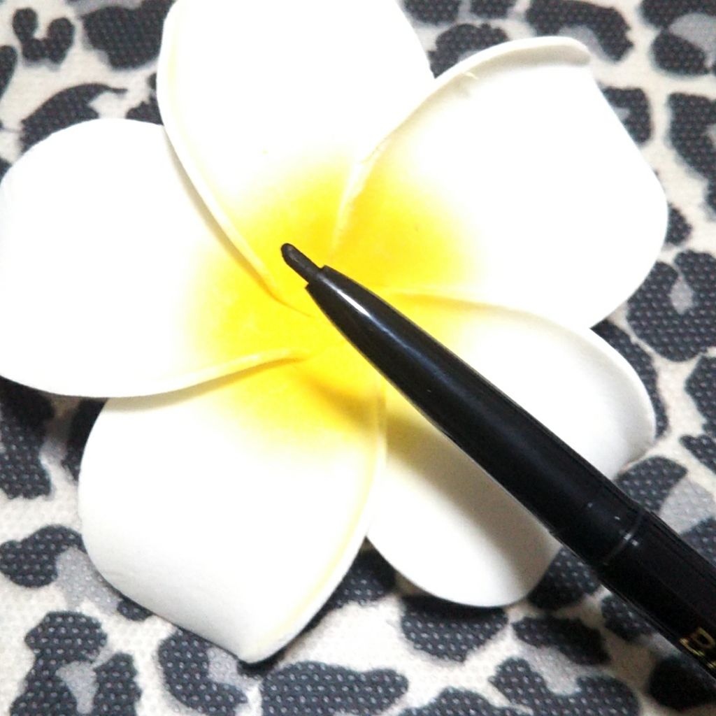 BRIGITTE スムースフィット ペンシルアイライナーのクチコミ「近くのドラッグストアで売っていた
ブリジットのペンシルアイライナーです

カラーブラック

1.....」（2枚目）