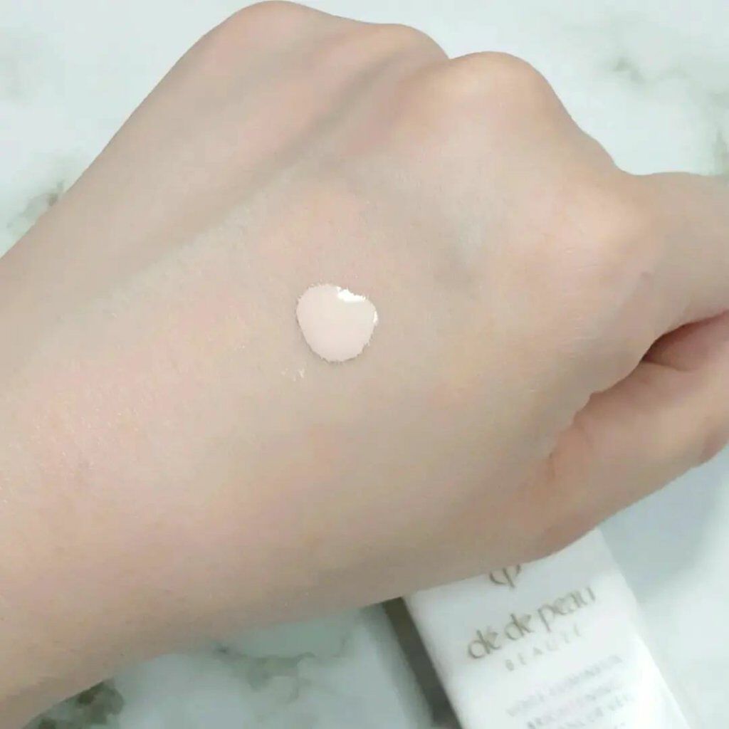 クレ・ド・ポー ボーテ ヴォワールルミヌ/クレ・ド・ポー ボーテ/化粧下地を使ったクチコミ(3枚目)