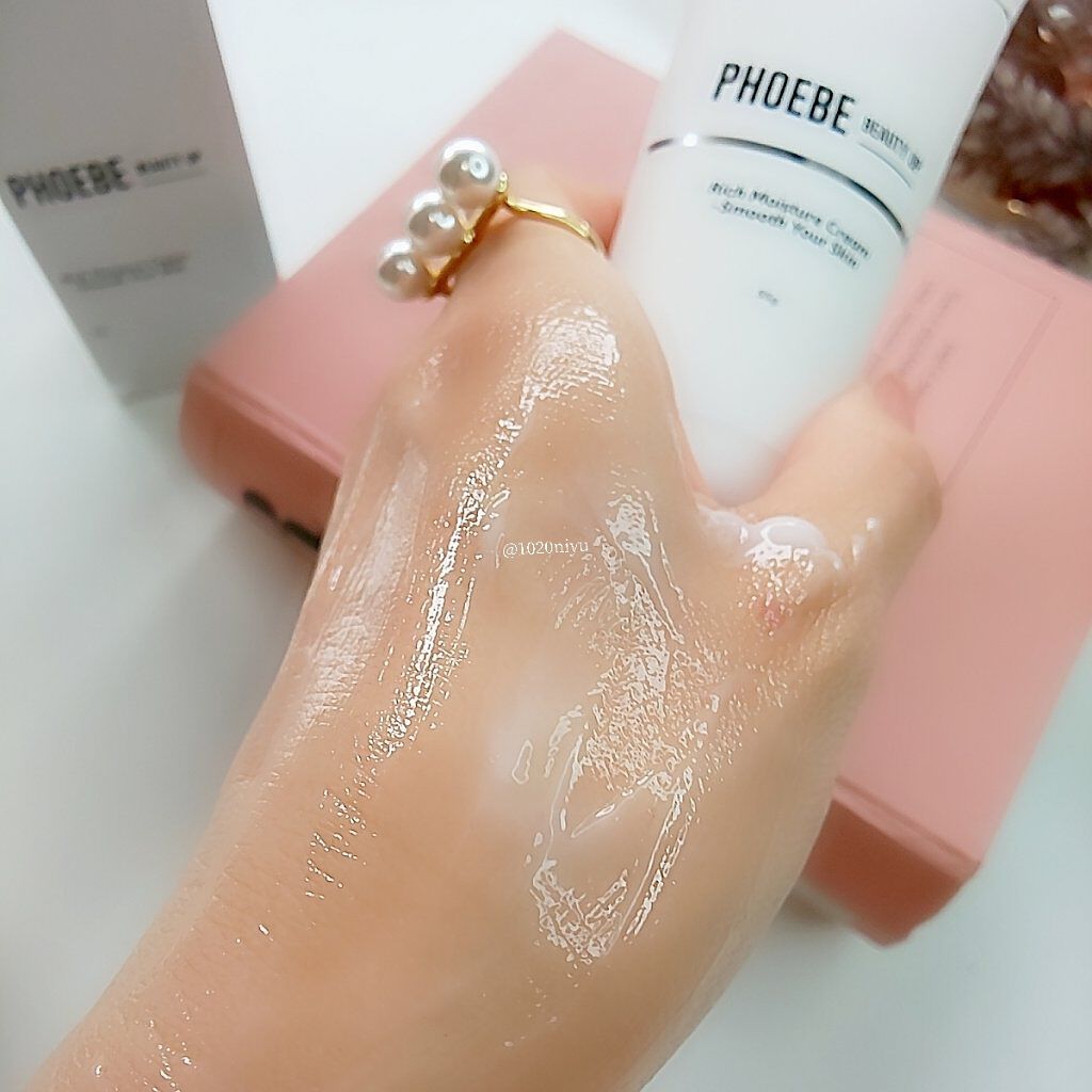 PHOEBE BEAUTY UP リッチモイスチャークリームのクチコミ「PHOEBE BEAUTY UP
リッチモイスチャークリーム💗




▶クリーム﻿
潤いを持.....」（3枚目）