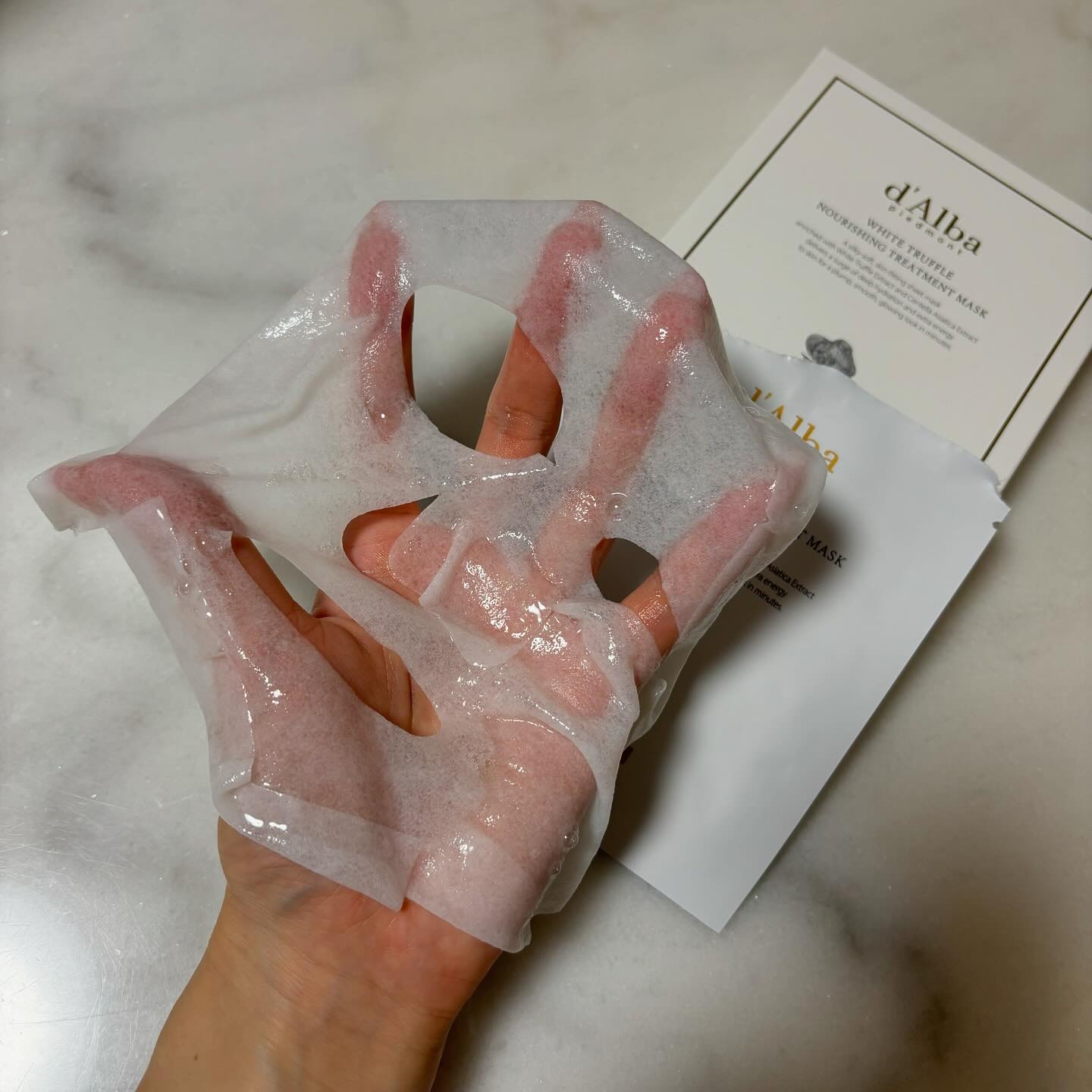 ホワイトトリュフナリシングトリートメントマスク/ダルバ/シートマスク・パックを使ったクチコミ（3枚目）