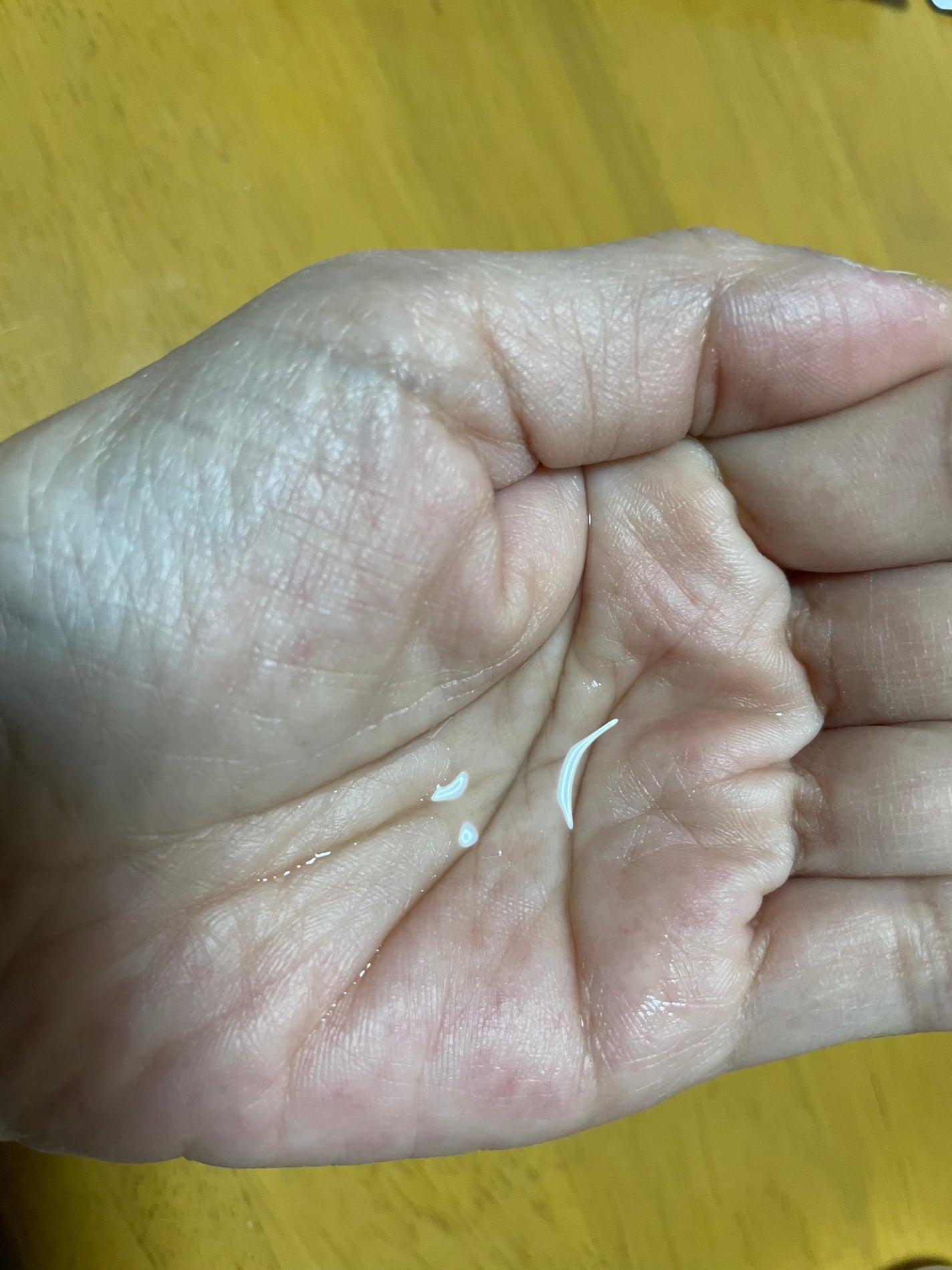 エッセンシャル プレミアム ウォータートリートメント EXスムース/エッセンシャル/アウトバストリートメントを使ったクチコミ(4枚目)