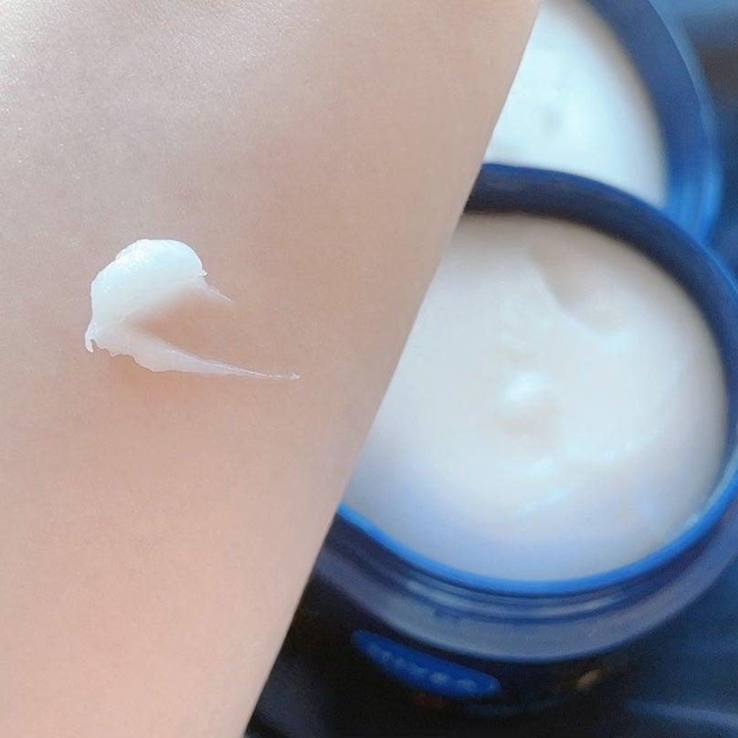 ニベア ロイヤルブルーボディクリーム うるおい密封ケア/ニベア/ボディクリームを使ったクチコミ(3枚目)