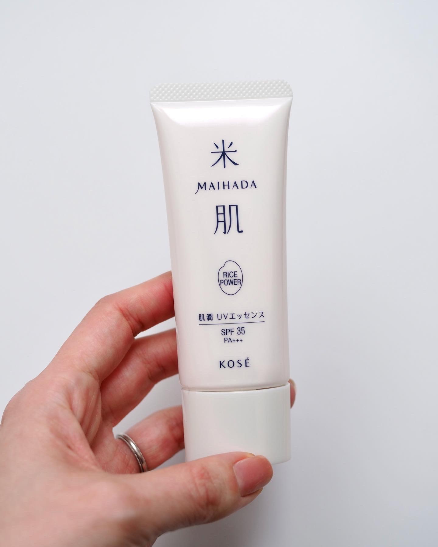 riri𖦊ັフォロバ𓇬のクチコミ「𓆸
米肌
肌潤 ＵＶエッセンス
SPF35/PA+++
──────────
　　
＼ 乾燥肌.....」（3枚目）