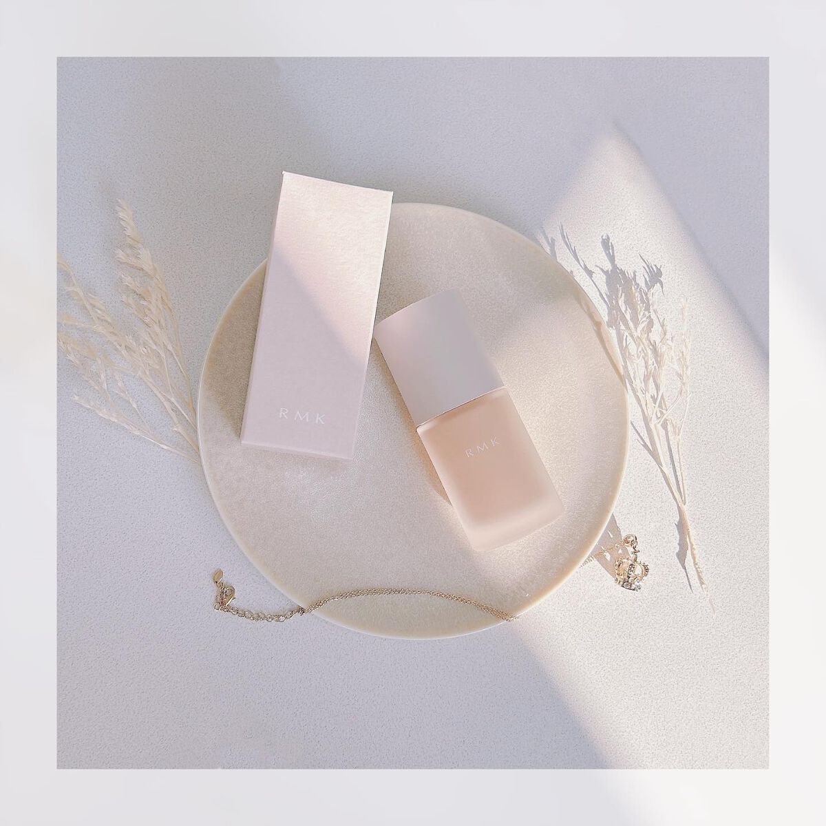 RMK リクイドファンデーション フローレスカバレッジ/RMK/リキッドファンデーションを使ったクチコミ（1枚目）