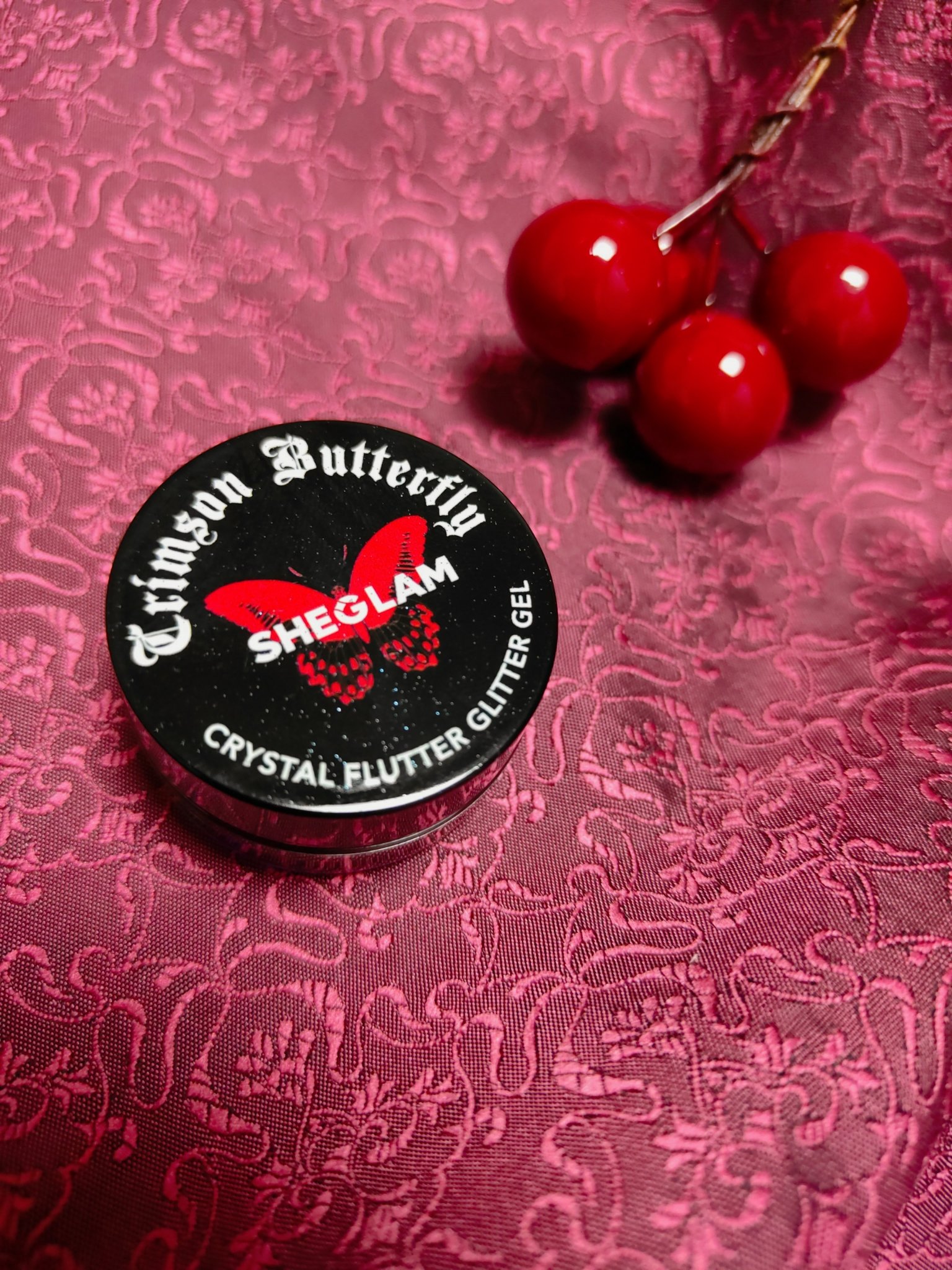 Crystal Flutter Glitter Gel/SHEGLAM/ジェル・クリームアイシャドウを使ったクチコミ（1枚目）