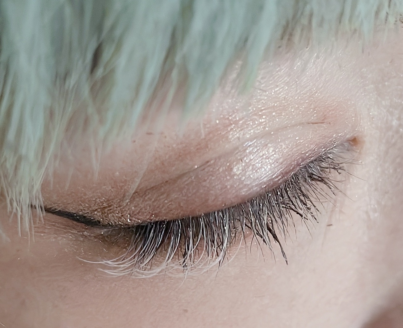 ラッシュ&アイブロウマスカラ 05 ムーンベージュ/KIREI FACTORY/マスカラを使ったクチコミ（1枚目）