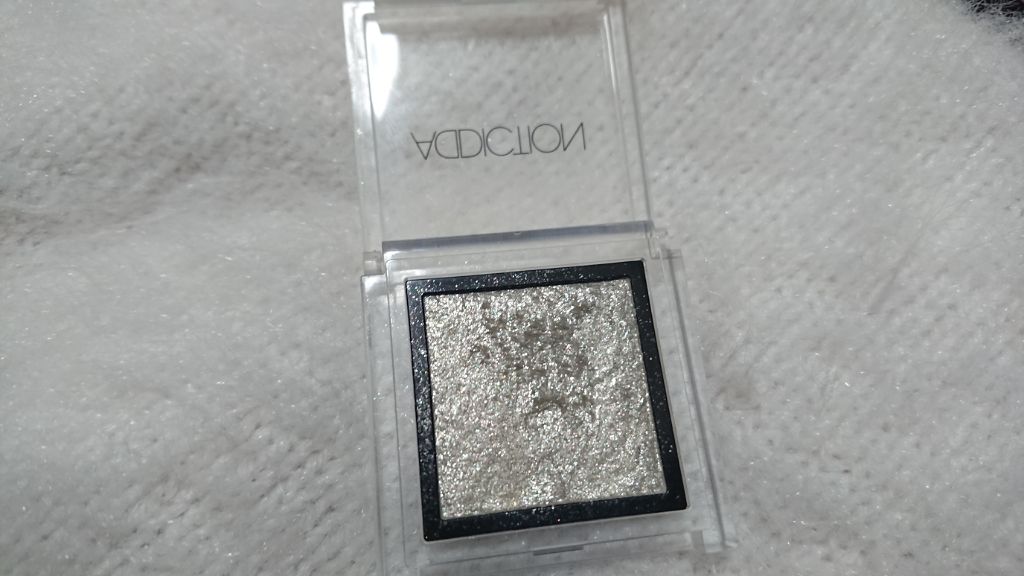 アディクション ザ アイシャドウ 90 Half Moon (P) /ADDICTION/単色アイシャドウを使ったクチコミ（2枚目）