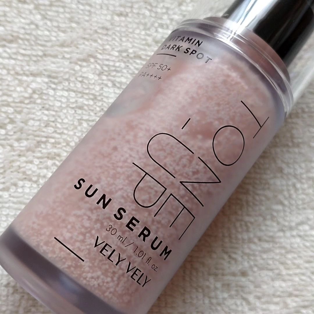 ビタミントーンアップサンセラム/VELY VELY/日焼け止めローションを使ったクチコミ（2枚目）