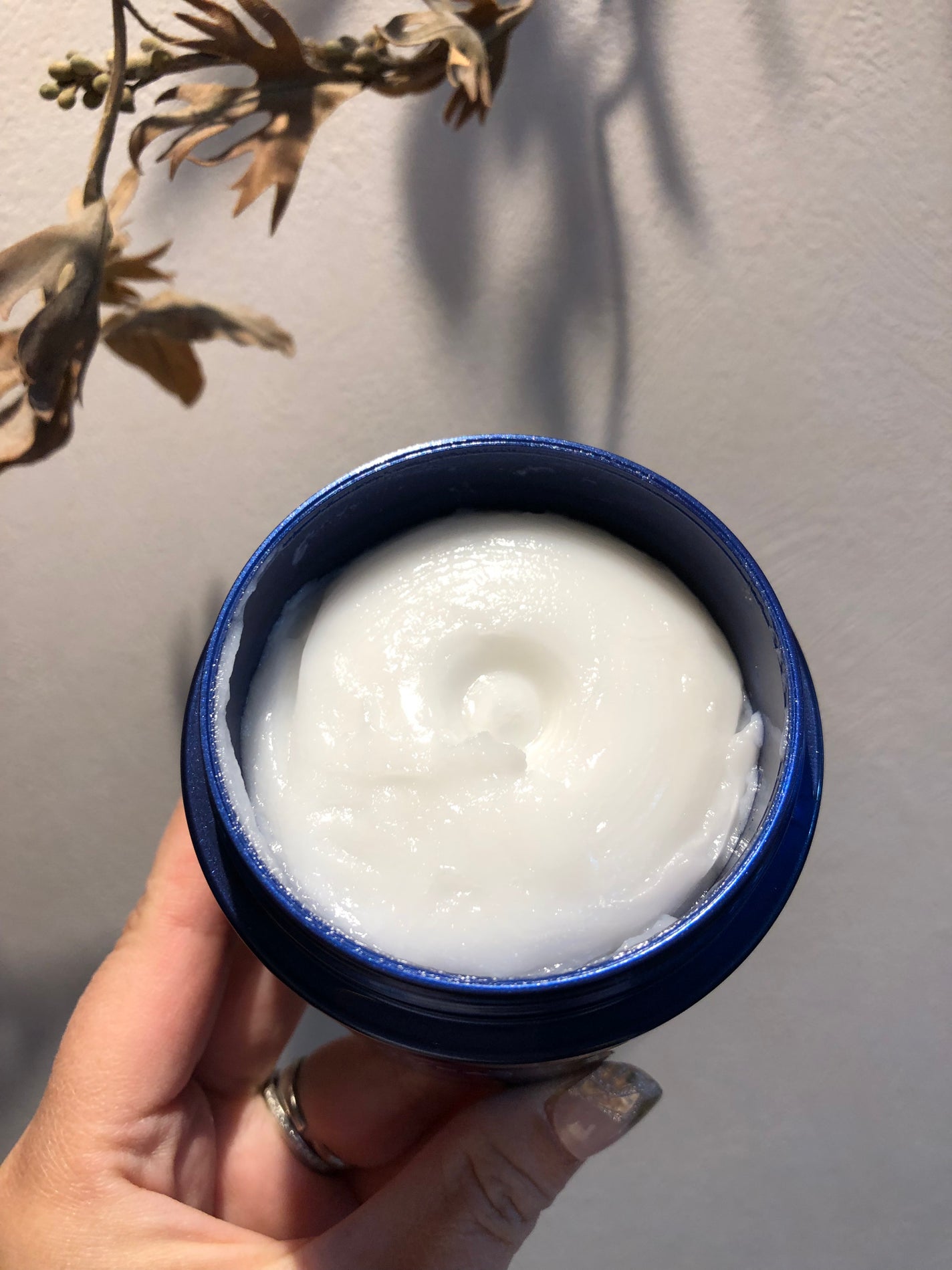 ニベア ロイヤルブルーボディクリーム うるおい密封ケア/ニベア/ボディクリームを使ったクチコミ(3枚目)