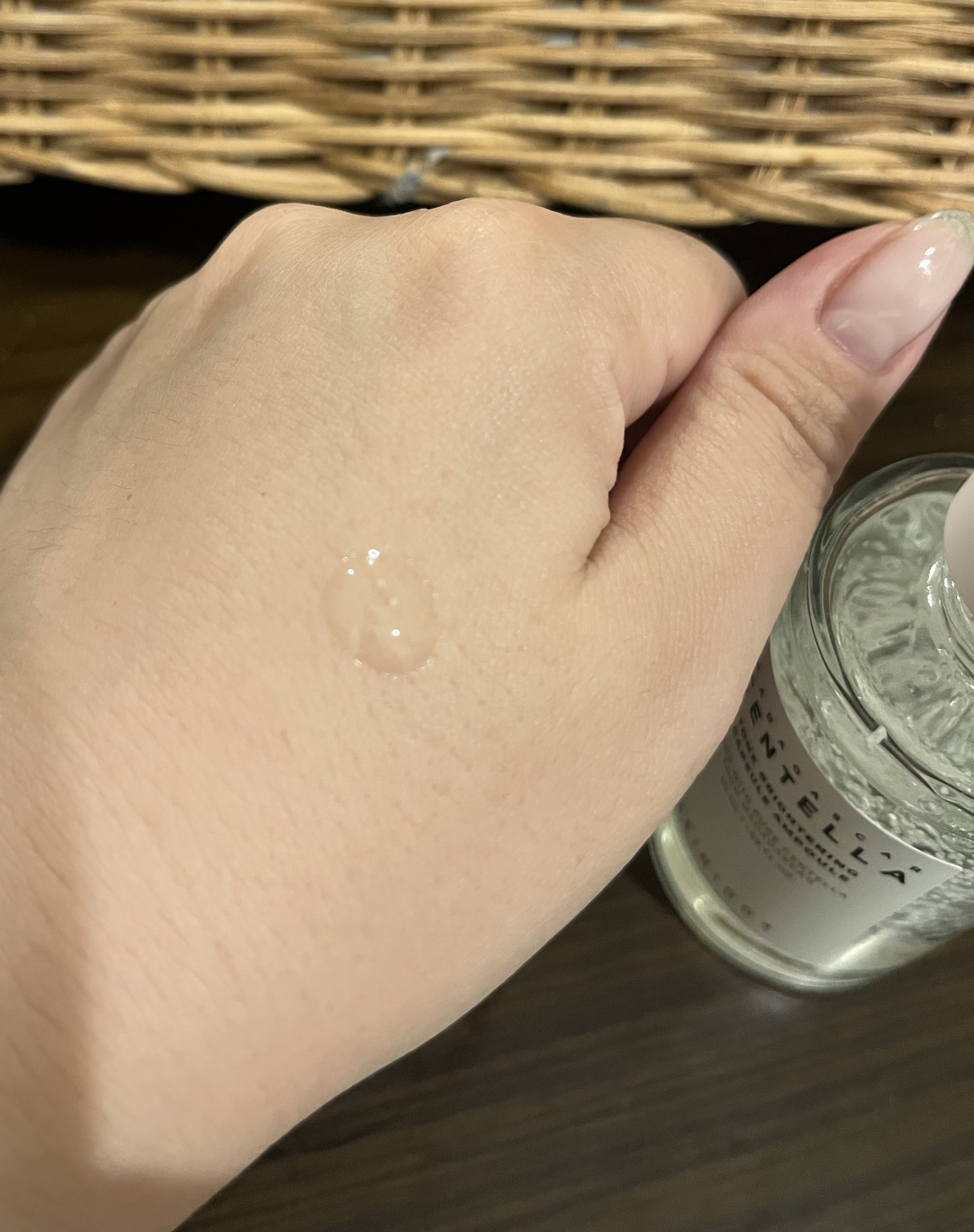 トーンブライトニング カプセルアンプル/SKIN1004/美容液を使ったクチコミ（3枚目）