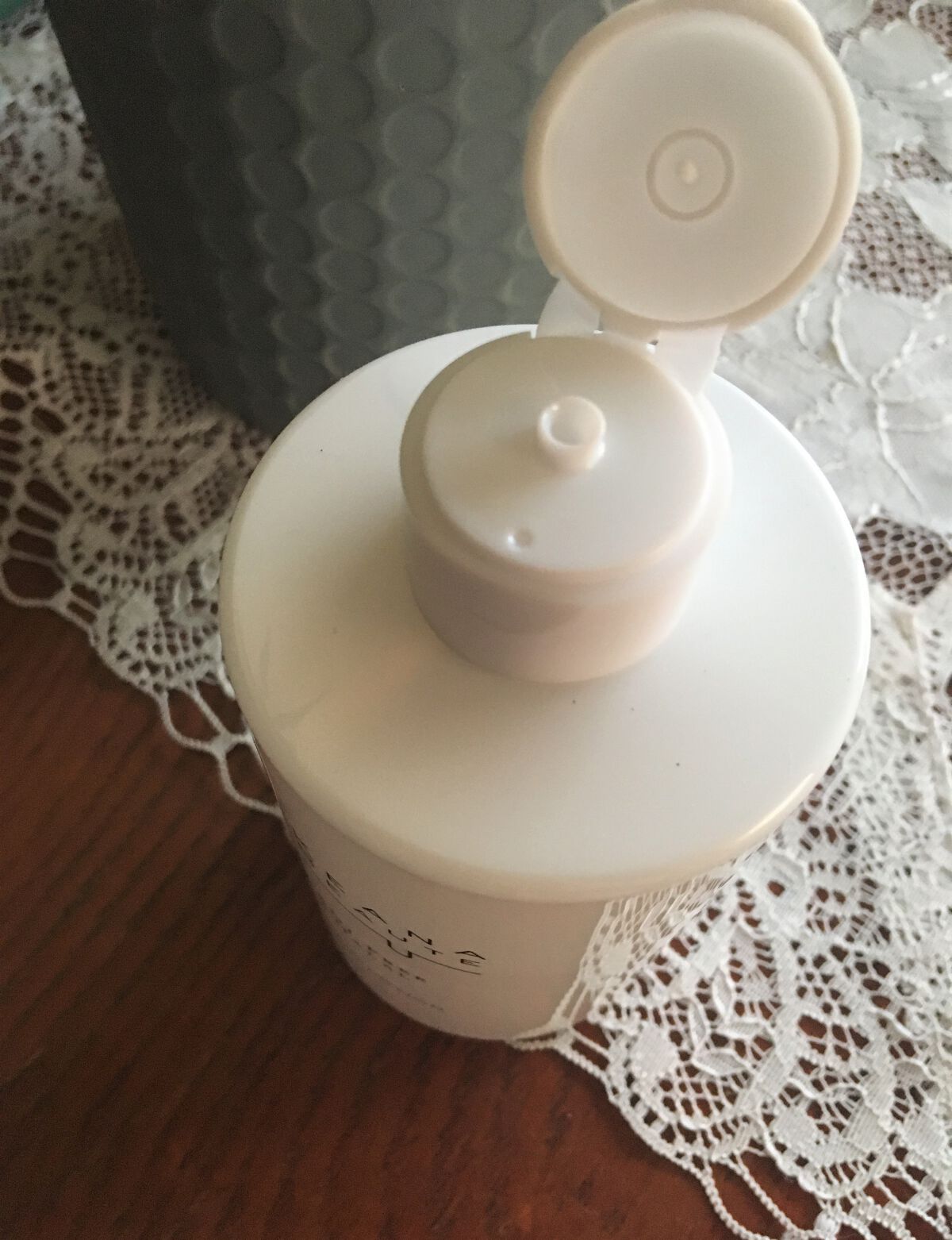 毛穴肌ひきしめ化粧水/ケアナボーテ/化粧水を使ったクチコミ(3枚目)