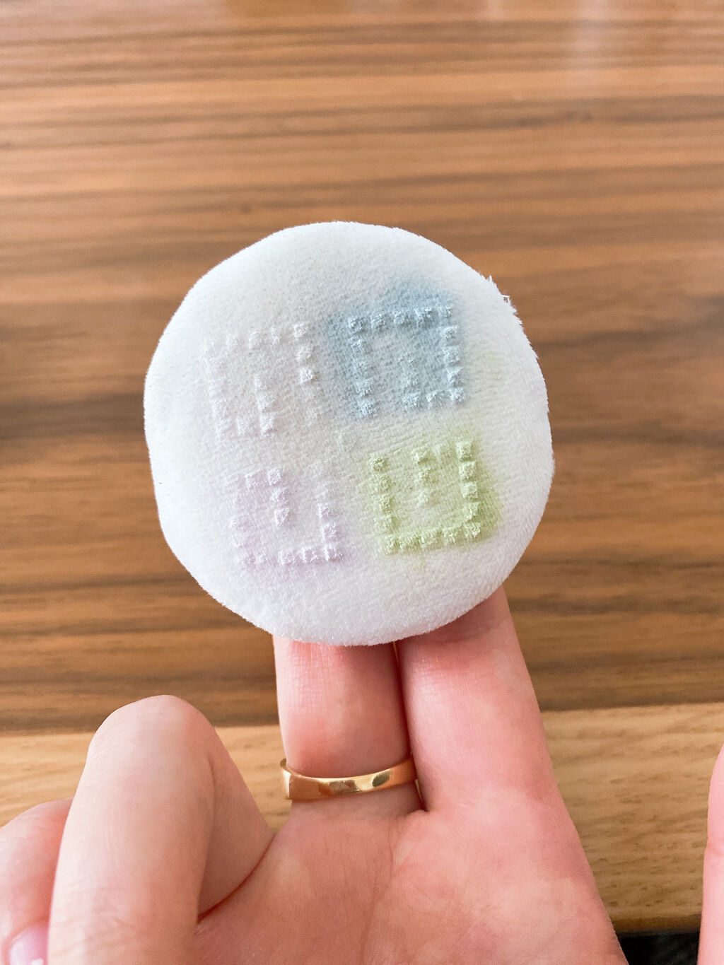 プリズム・リーブル/GIVENCHY/ルースパウダーを使ったクチコミ（3枚目）