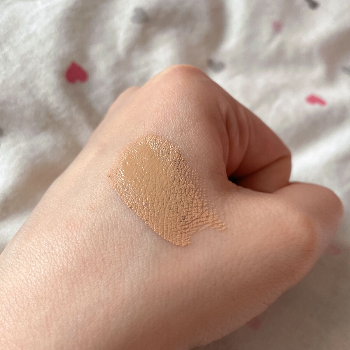 マナラ BBリキッドバーのクチコミ「【マナラ BBリキッドバー】

スルスル伸びて30秒でシミ・くすみをキレイにカバー

これ１本.....」（3枚目）