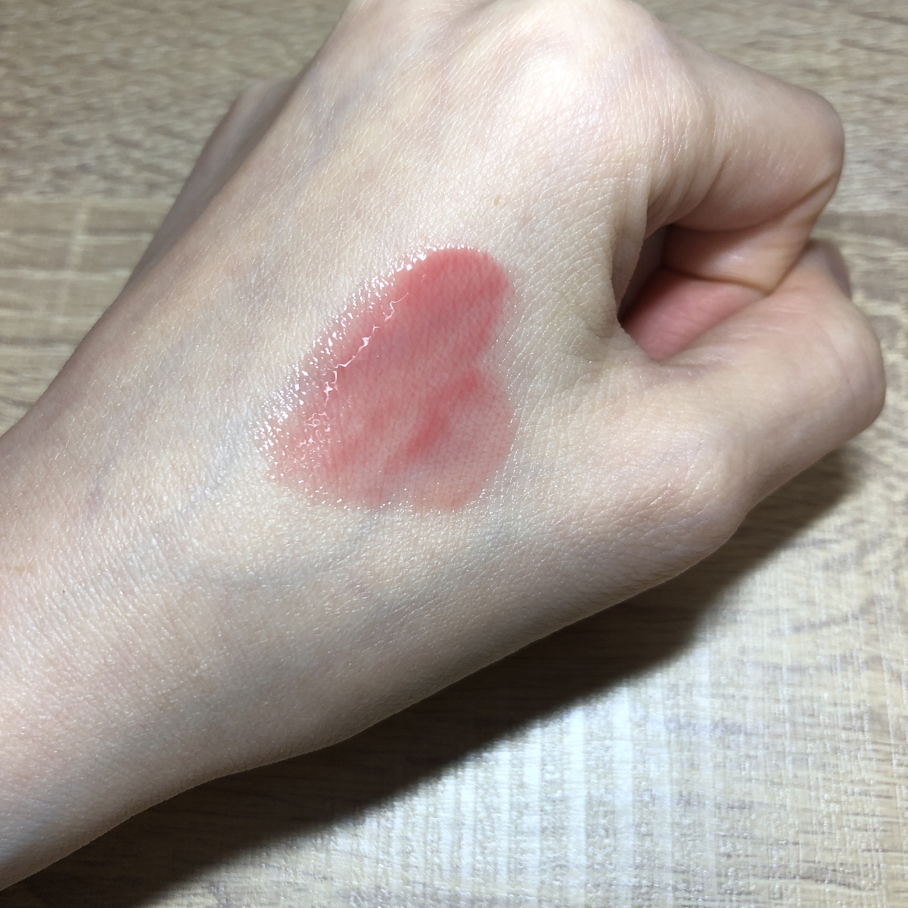インク グラスティング リップ グロス 12 コンフィー コージー(COMFY COZY)/PERIPERA/リップグロスを使ったクチコミ（3枚目）