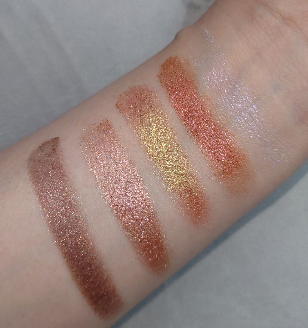 ダズルシャドウ ドリーミー ビームス/M・A・C/単色アイシャドウを使ったクチコミ（2枚目）