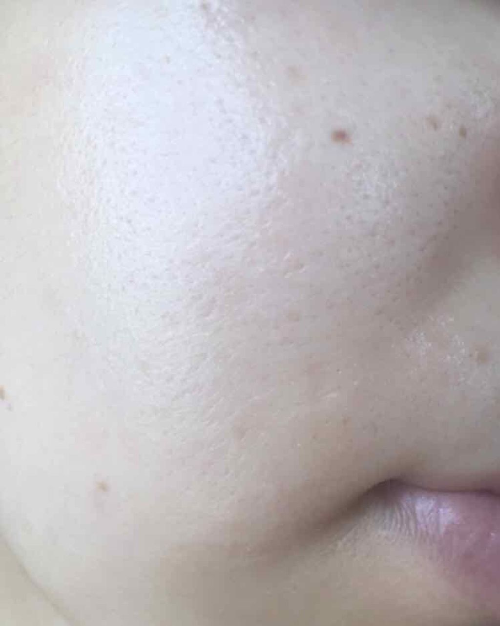 ピンクピーチマーブルパクト/VAVI MELLO/クリーム・エマルジョンファンデーションを使ったクチコミ（3枚目）