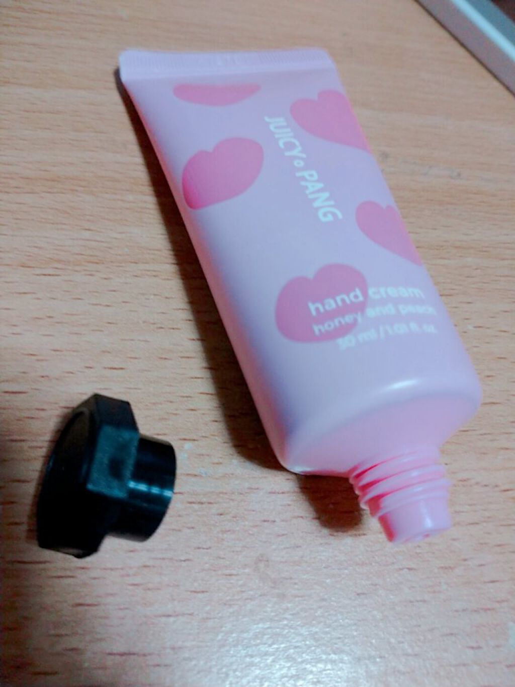 A’pieu アピュー ジューシーパン ハンドクリームのクチコミ「アピュー 

ジューシーパン ハンドクリーム 

 水蜜桃 

シアバター

皮膚の温度と同様.....」（1枚目）