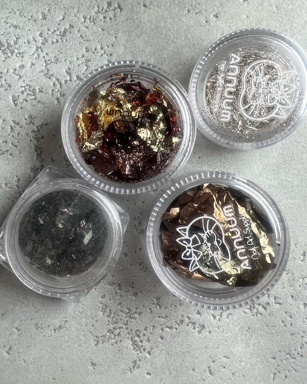 ayayan_yan on LIPS 「購入品✨キラキラでめっちゃ可愛い♡もっと買えばよかったと毎回後..」(1枚目)