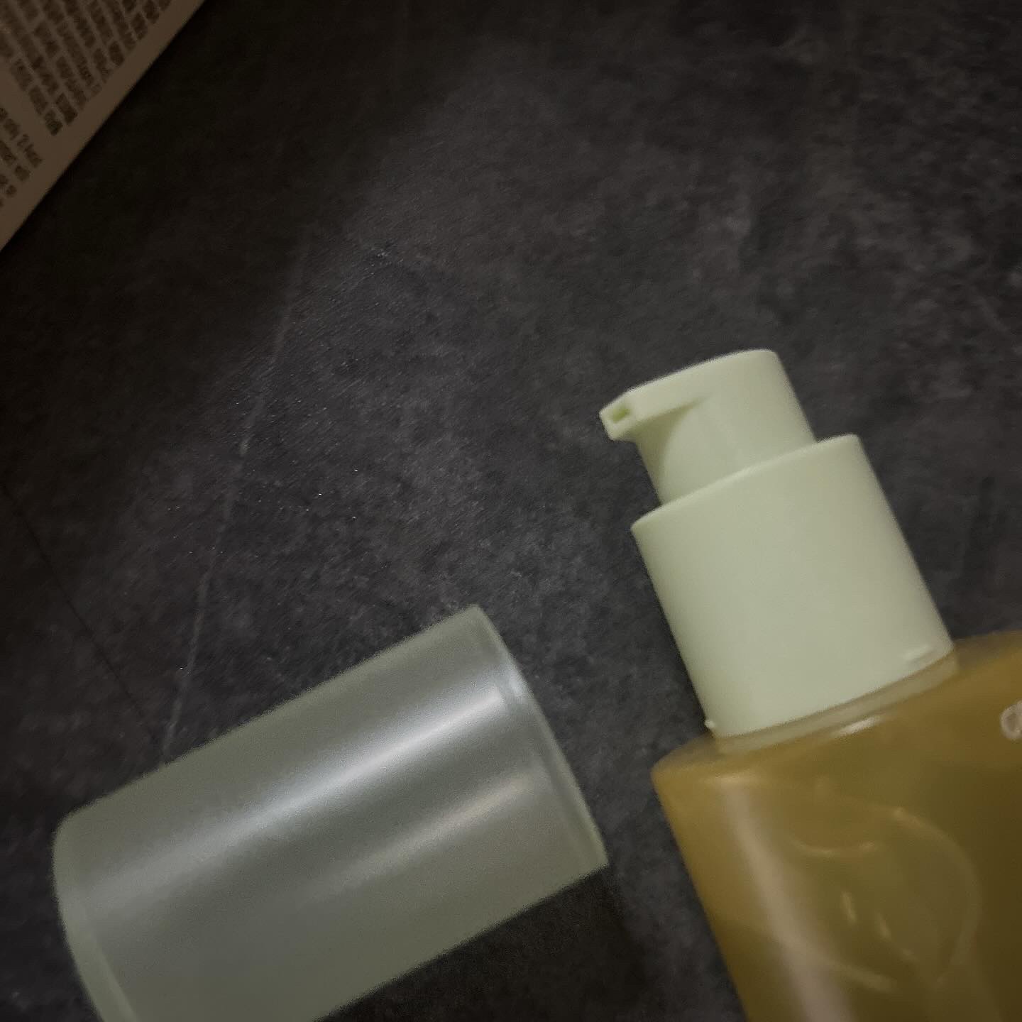 グリーンタンジェリン ビタC ダークスポットケアセラム/goodal/美容液を使ったクチコミ（2枚目）