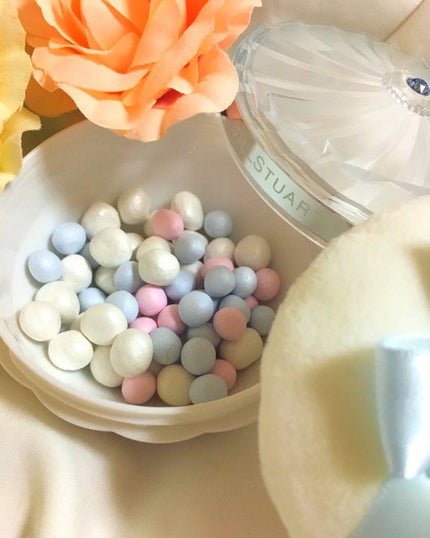 サムシングピュアブルー フェイス&ボディパウダー/JILL STUART/ルースパウダーを使ったクチコミ(2枚目)