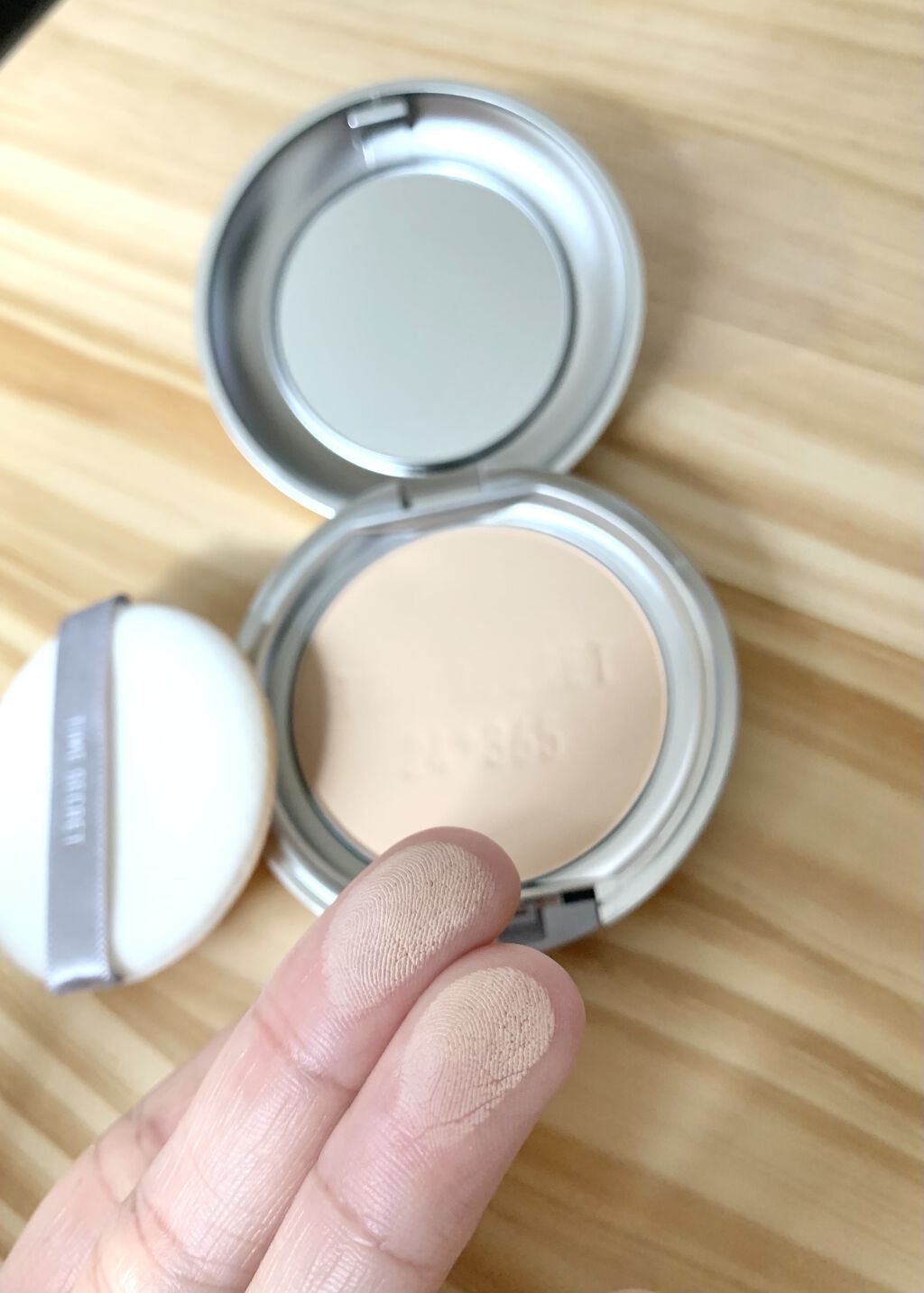 ミネラルプレストパウダーR ライトオークル/TIME SECRET/プレストパウダーを使ったクチコミ（3枚目）