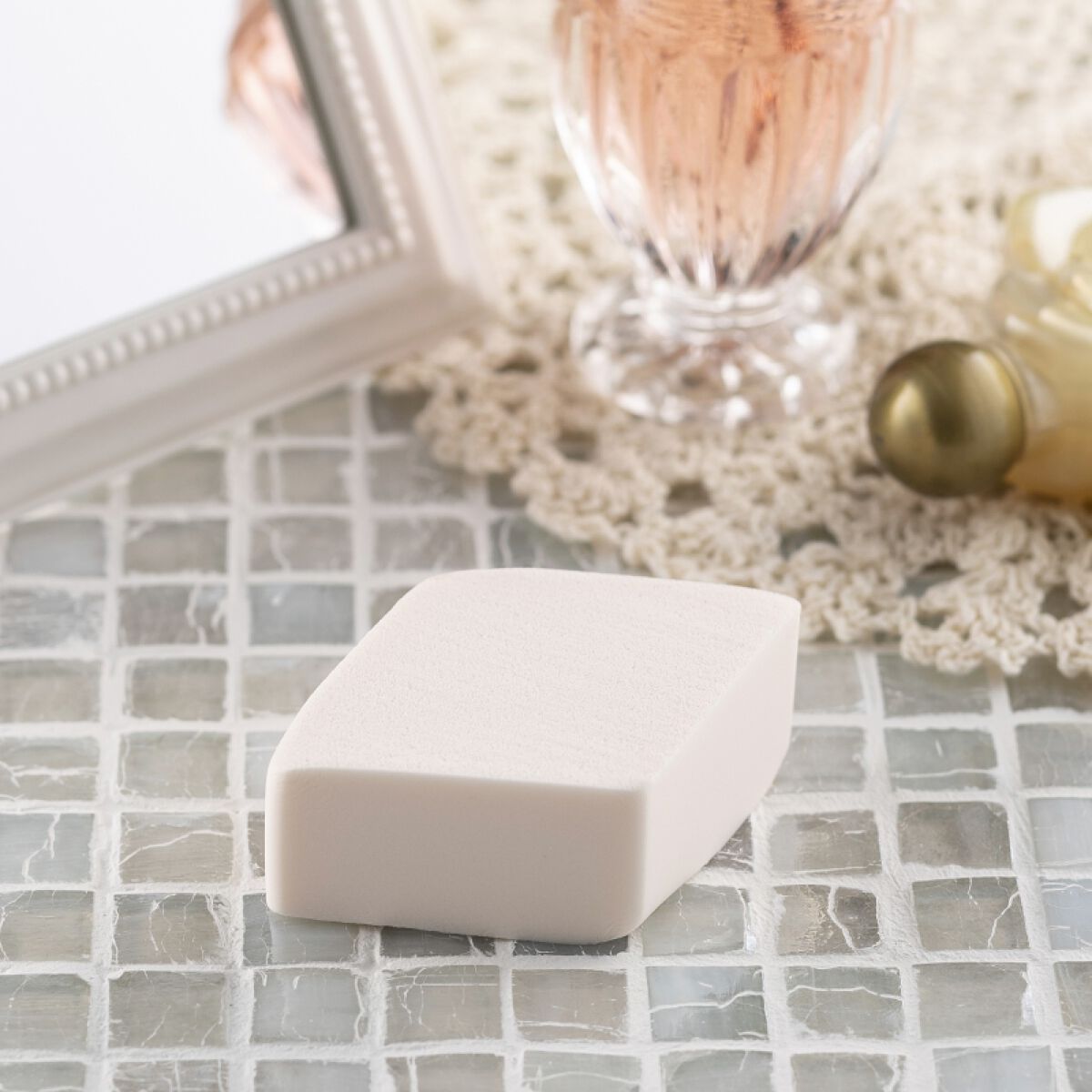 汚れが落ちやすいパフ リキッド用 ひし形/貝印/パフ・スポンジを使ったクチコミ（1枚目）