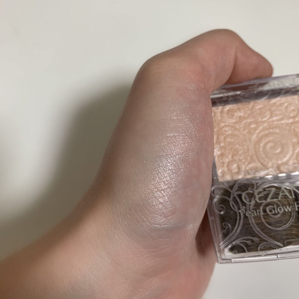 パールグロウハイライト/CEZANNE/パウダーハイライトを使ったクチコミ(3枚目)