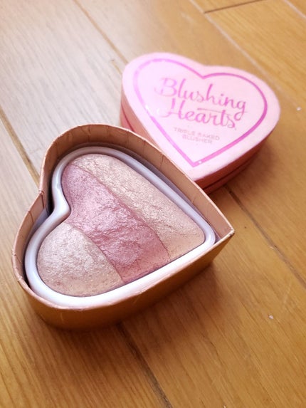 ブラッシング ハート/MAKEUP REVOLUTION/パウダーチークを使ったクチコミ(1枚目)