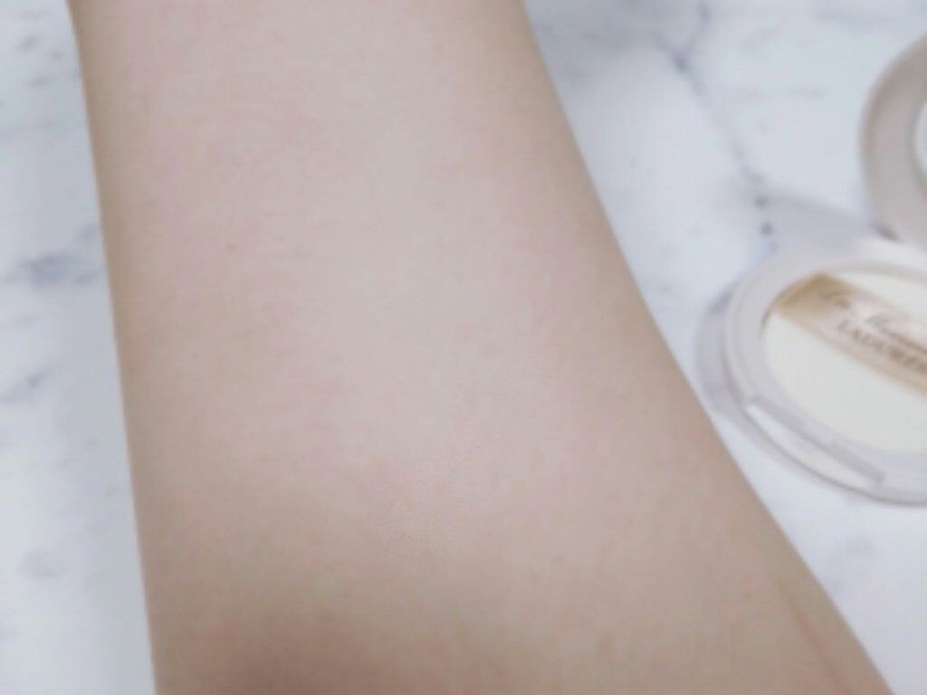 プレスト パウダー/レ・メルヴェイユーズ ラデュレ/プレストパウダーを使ったクチコミ（3枚目）