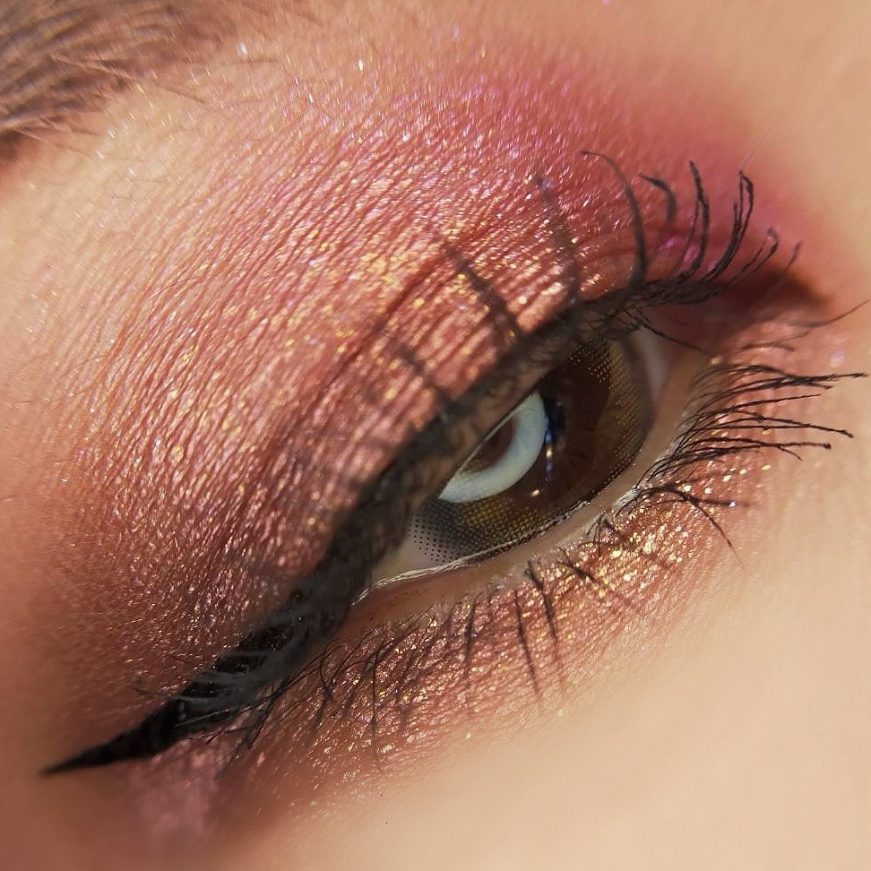 Pat McGrath Labs アイシャドウパレット レビュー】Pat McGrath Labsの10色アイシャドウパレット