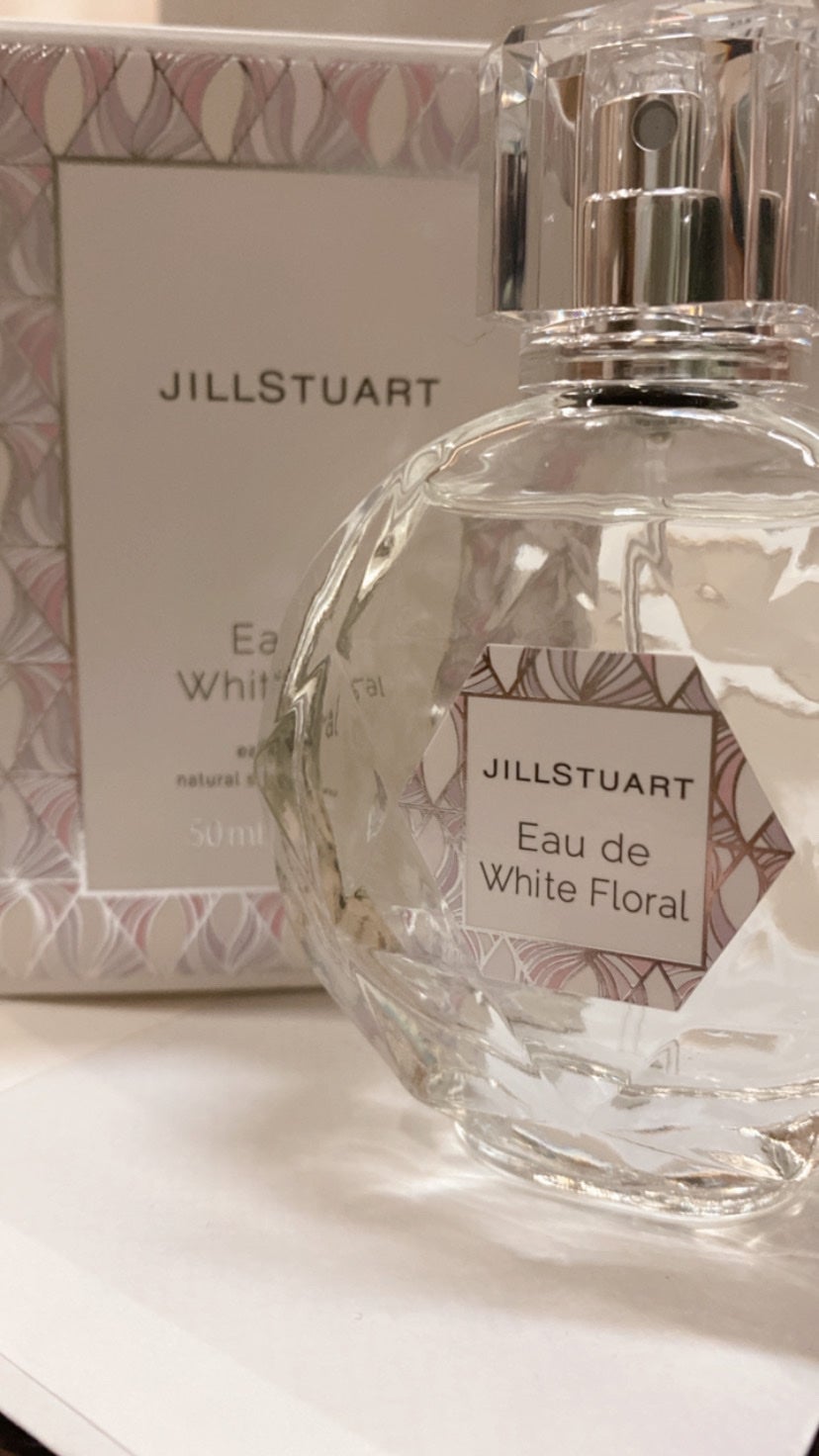 ジルスチュアート オード ホワイトフローラル/JILL STUART/香水(レディース)を使ったクチコミ(1枚目)