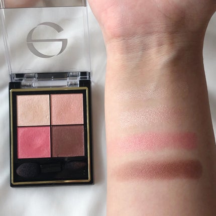 リアルクローズシャドウ/excel/アイシャドウパレットを使ったクチコミ(2枚目)