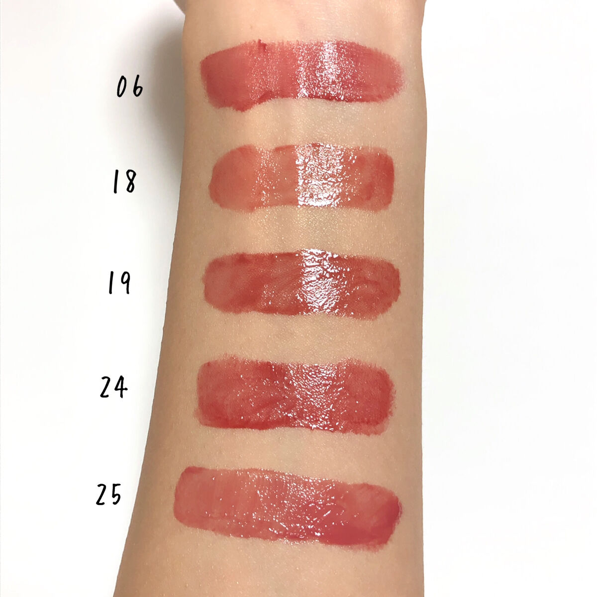 ジューシーラスティングティント/rom&nd/リップティントを使ったクチコミ（3枚目）