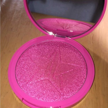 Jeffree star supreme frost/Jeffree Star Cosmetics/ハイライトを使ったクチコミ（1枚目）