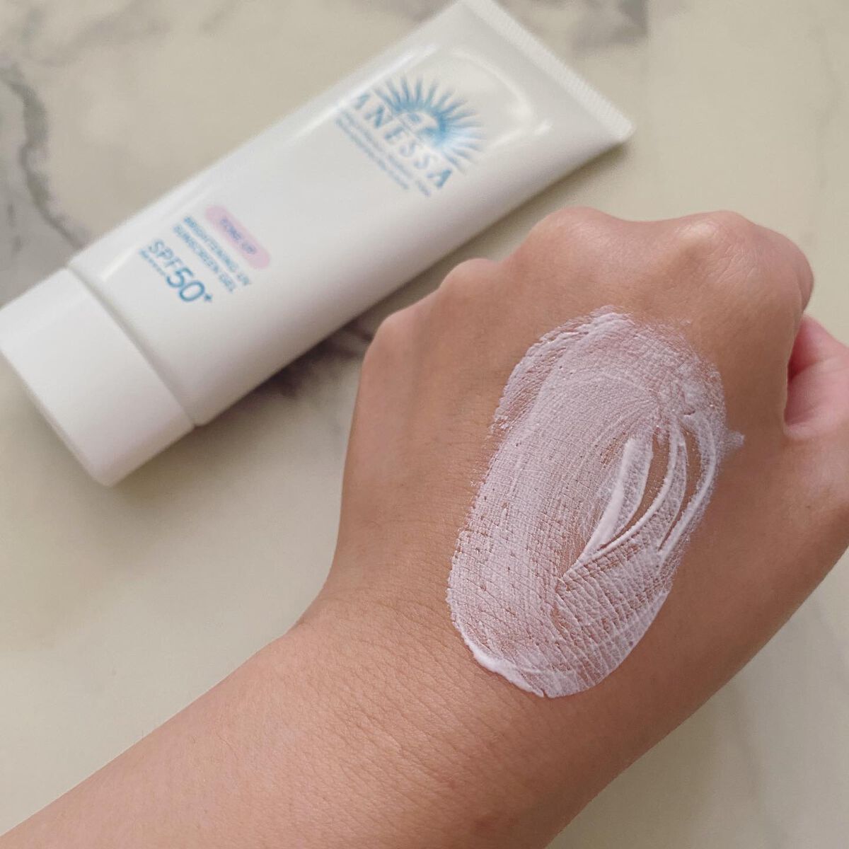 ブライトニングUV ジェル N/アネッサ/化粧下地を使ったクチコミ(3枚目)