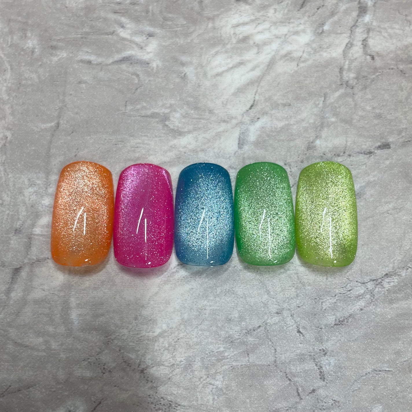 【RE:】 Neon Flash magnet./Beach/ジェルネイルを使ったクチコミ(2枚目)