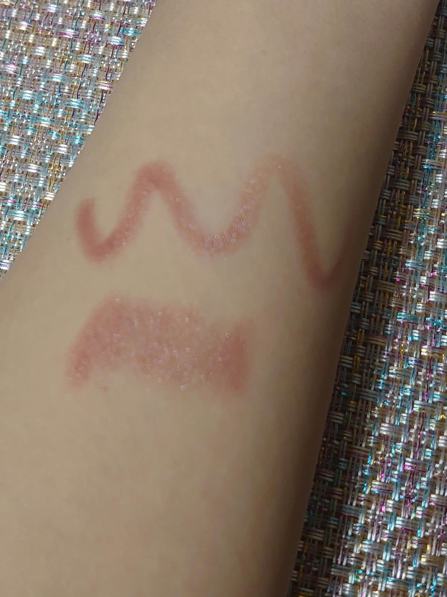 グリームオンフィットシャドウ/excel/スティックアイシャドウを使ったクチコミ(4枚目)