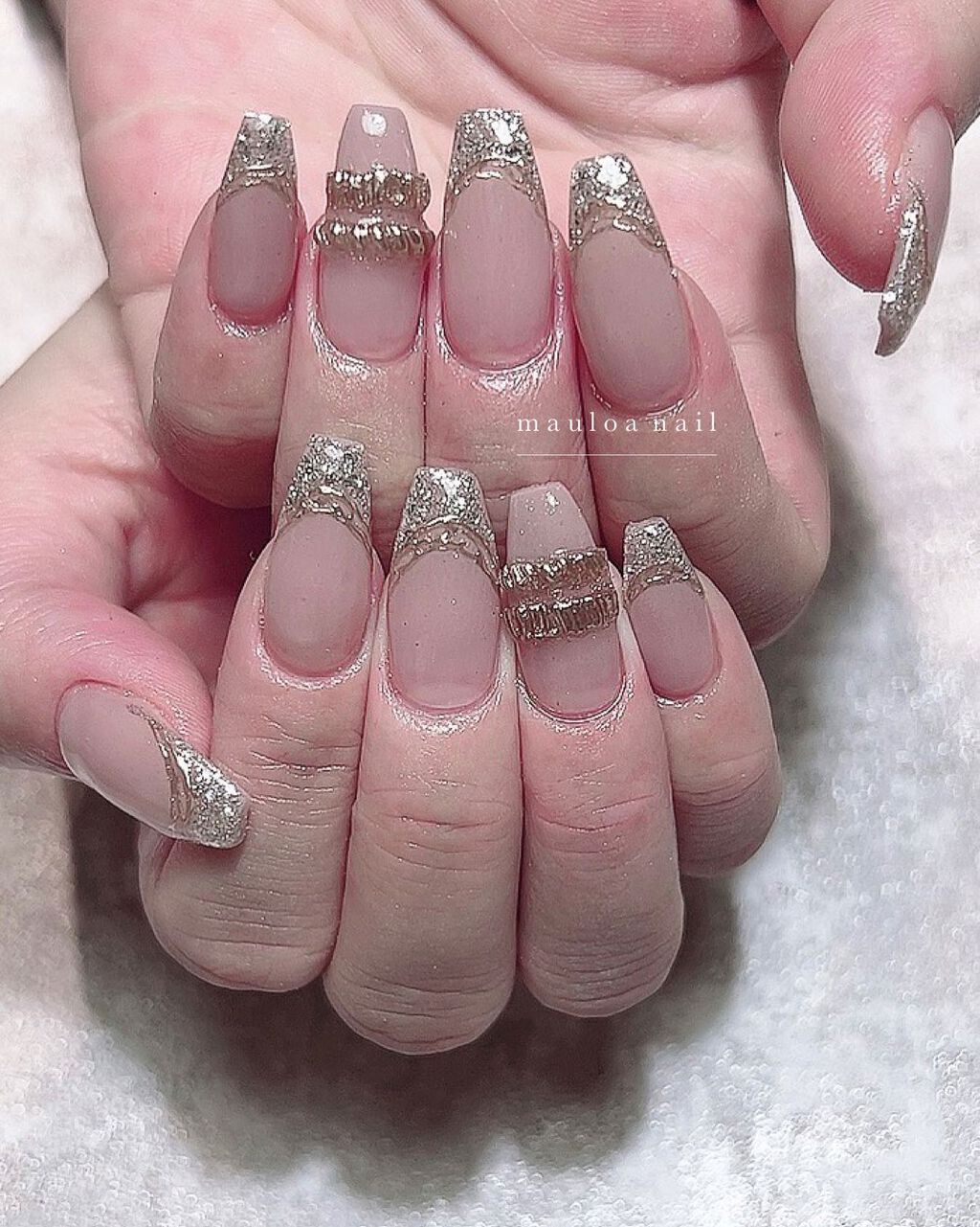 #大理石ネイル,#ネイル,#アートネイル,#秋ネイル,#ミラーアートネイル,#アニマルネイル,#ピンクネイル,#ジュエリーネイル,#ミラーネイル,#手書きアートネイル,#ハートネイル,#パーツネイル,#フレンチネイル,#オーロラネイル,#冬ネイル,#天王寺ネイルのネイルデザイン