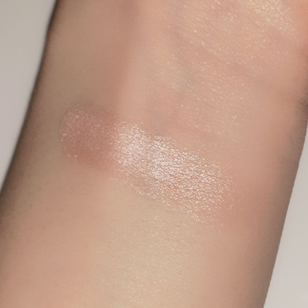 パールグロウハイライト/CEZANNE/パウダーハイライトを使ったクチコミ（3枚目）