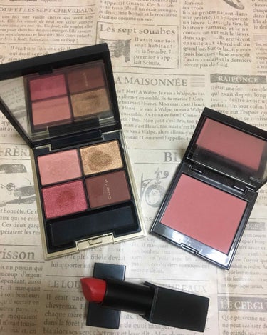 NARS オーデイシャスリップスティックのクチコミ「今日のメイク💄備忘録。

今日はSUQQU128でレッドメイク。
ちと派手な感じになった。

.....」（1枚目）